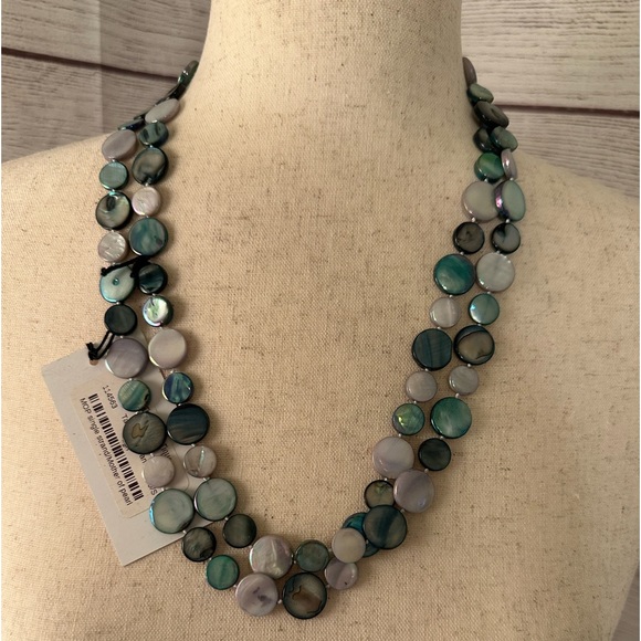 NWT MOTHER OF PEARLS NECKLACE - Picture 3 of 16